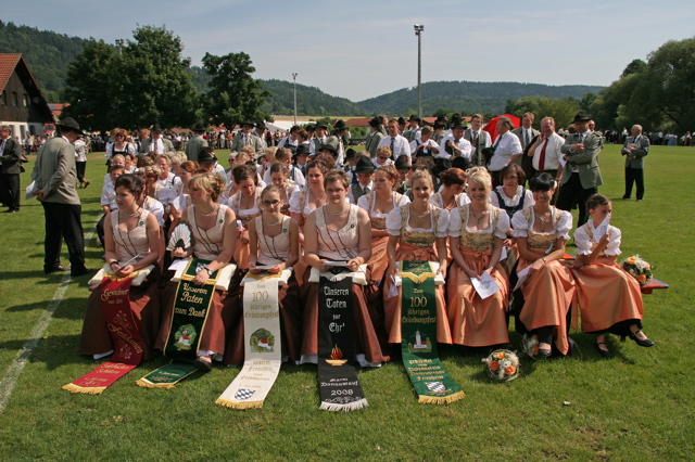 Festdamen - 1