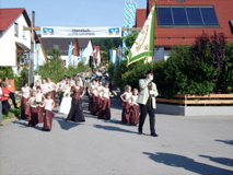 Ankunft beim Festzelt